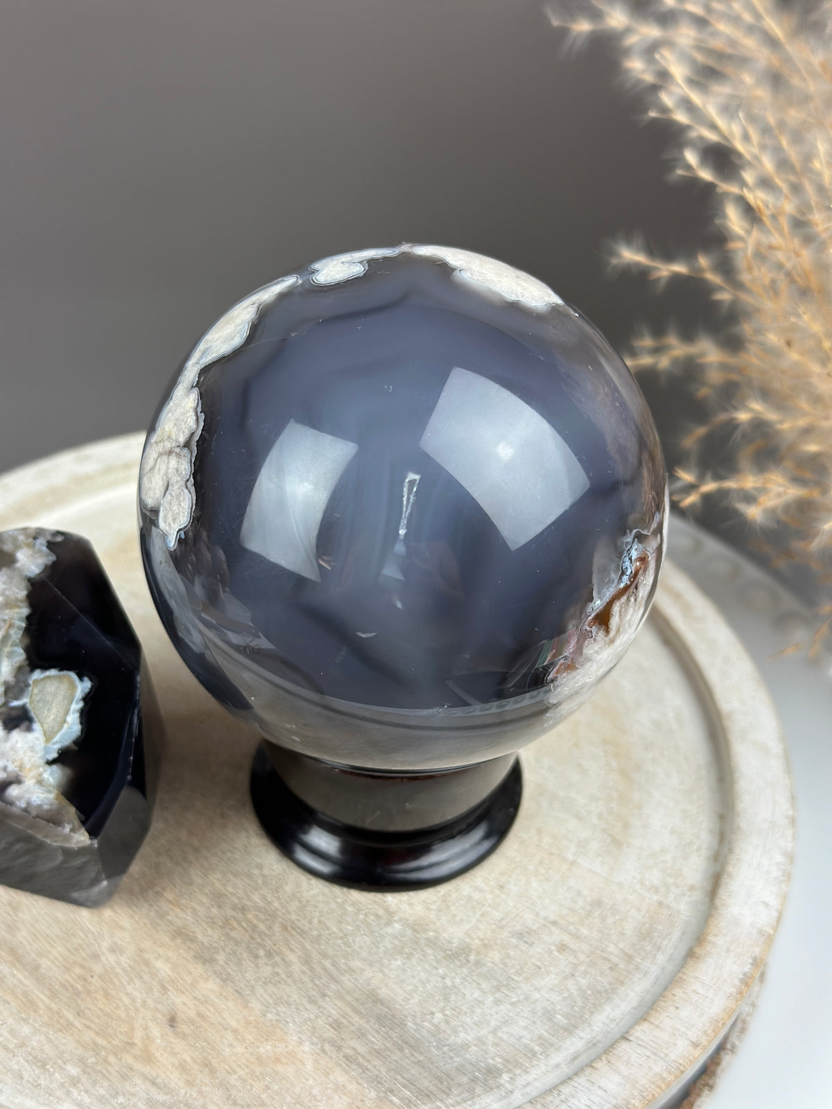 GEORGIA Black Flower Agate Sphere 81mm // 3.2”