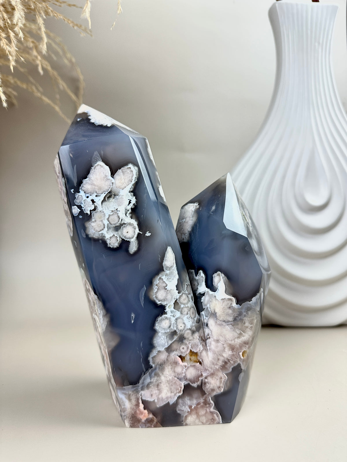 DOUBLE POINT FLOWER AGATE STATEMENT TOWER (VICTOR)