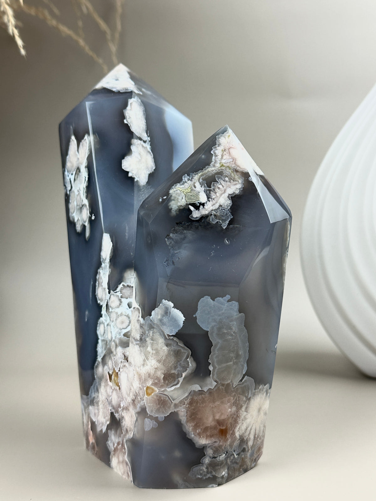 DOUBLE POINT FLOWER AGATE STATEMENT TOWER (VICTOR)