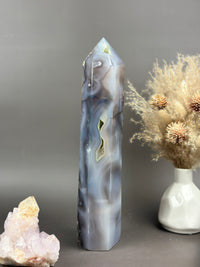 EDWARD Tall Dark n Moody Statement Flower Agate 12.5” Tower