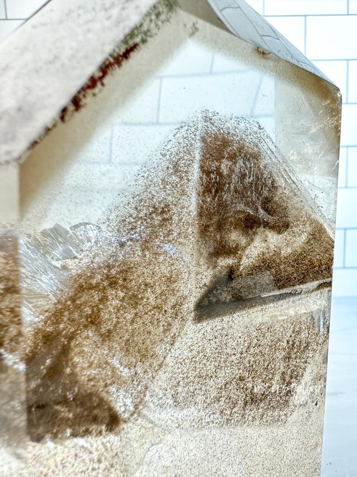 PEGASUS XXL Phantom Quartz Tower with Rainbows