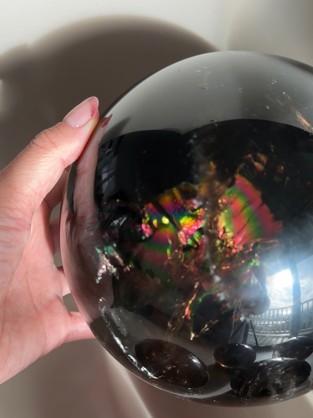 BLACK MIRROR XXL Smoky Sphere with Rainbows